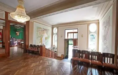 Pałac Borowa Wejście do Pałacu