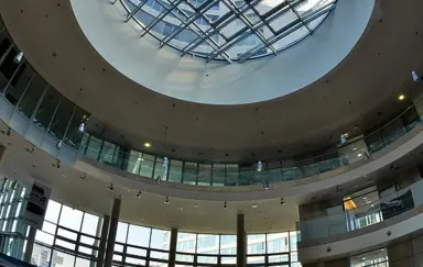 Centrum Konferencyjne Mercedes-Benz - zdjęcie 2