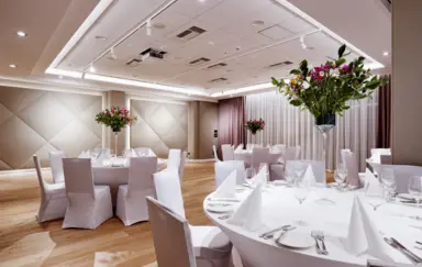 Hotel B&B Rzeszów Centrum sala a b c