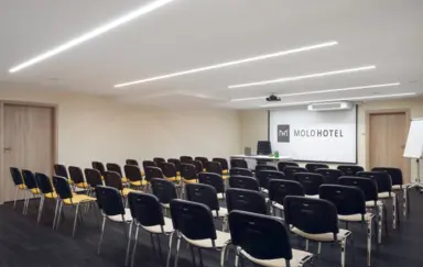 Sala konferencyjna Piaskowa