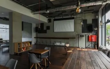 Cafe and Lounge Bar but Good Music First - zdjęcie 2