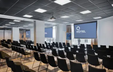 Q Hotel Plus Wrocław sala konferencyjna