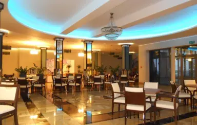 Hotel Delfina Choroszcz Hol z barem
