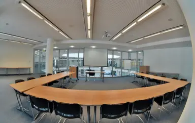 Centrum Konferencyjne Mercedes-Benz - zdjęcie 2