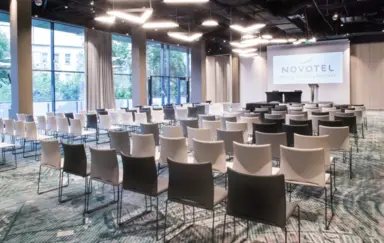 Novotel Poznań Centrum - zdjęcie 2