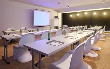 Artis Loft Hotel - photo 2