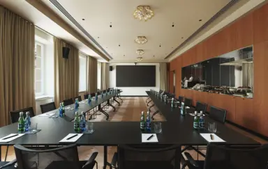 ustawienie w podkowę