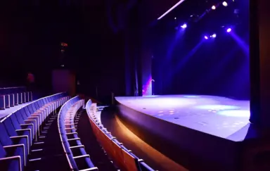 Mareckie Centrum Edukacyjno-Rekreacyjne Marki sala