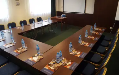 ustawienie w literę U