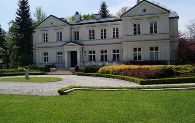 Biały Pałac Palczew - zdjęcie 2