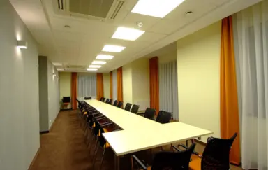 Hotel Oliwski - zdjęcie 2