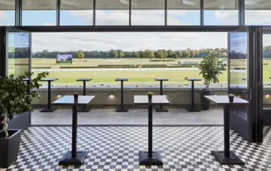 Widok na Tor Główny