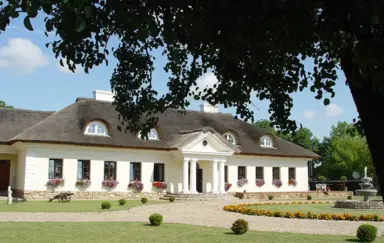 Dwór Chotynia - zdjęcie 2