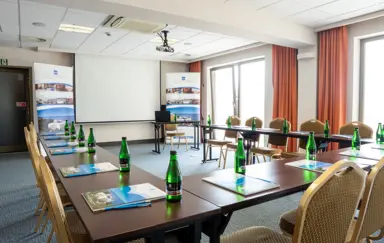 Podział na dwie mniejsze sale