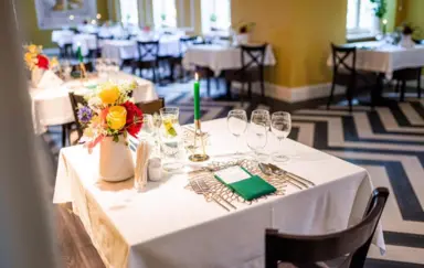 Palac Lebunia restauracja