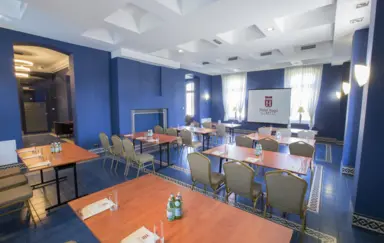 Sala Kominkowa - układ szkolny