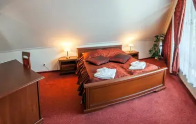 Hotel Jaskółka - zdjęcie 4