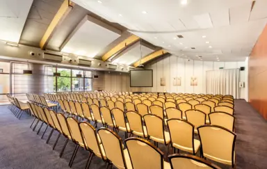 Qubus Hotel Legnica - photo 3