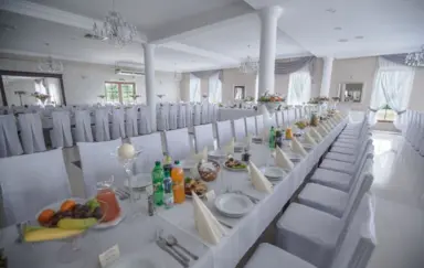 Dworek na Podzamczu Piekoszow sala bankietowa