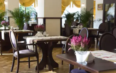 Hotel Park Kajetany - zdjęcie 4