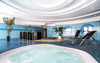 Qubus Hotel Legnica - photo 4