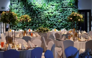 Sala by Progres - układ bankietowy, stoły okrągłe do 150 osób