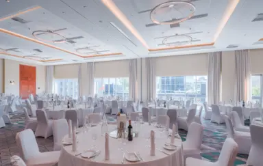 Hilton Warsaw City (dawniej Hilton Warsaw Hotel & Convention Centre) - zdjęcie 3