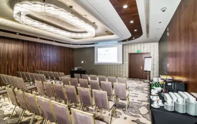 Airport Hotel Okęcie - photo 2