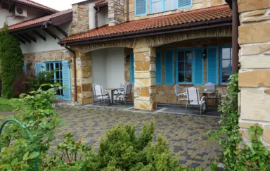 Hotel Cyprus parking Książenice