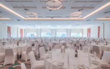 Hilton Warsaw City (dawniej Hilton Warsaw Hotel & Convention Centre) - zdjęcie 4