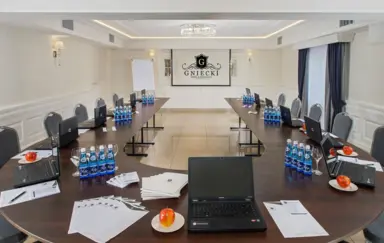 Gniecki konferencja sala Silver