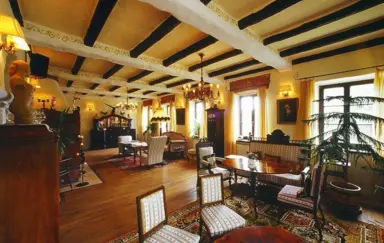 Dwór Chotynia - zdjęcie 3