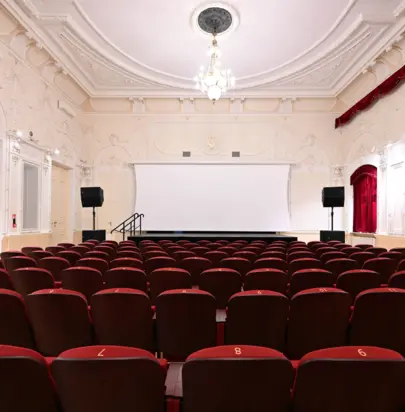 Znajdź idealne miejsce na konferencje w Nowym Dworze Mazowieckim