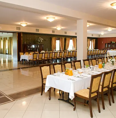 Hotel Zielona Weranda - Sala konferencyjna Złota + Kredensowa