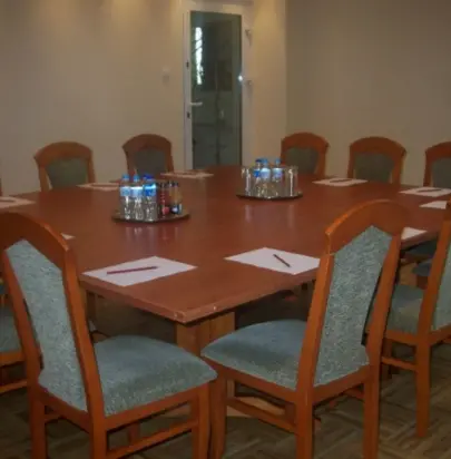 Poszukujesz idealnego miejsca na konferencję? Skorzystaj z naszej wyszukiwarki miejsc konferencyjnych!