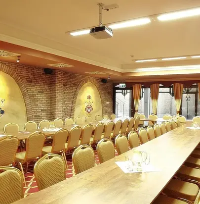 Obiekty konferencyjne w Kroczycach: Wyjątkowa lokalizacja dla biznesu