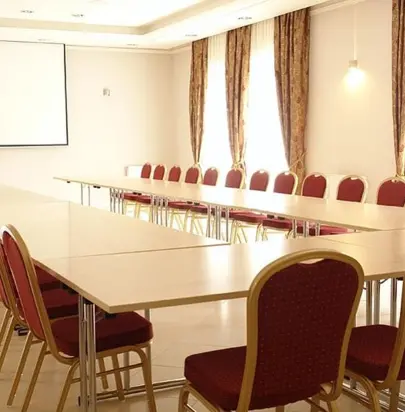 Wyszukiwarka miejsc konferencyjnych - znalezienie idealnej przestrzeni dla Twojej konferencji