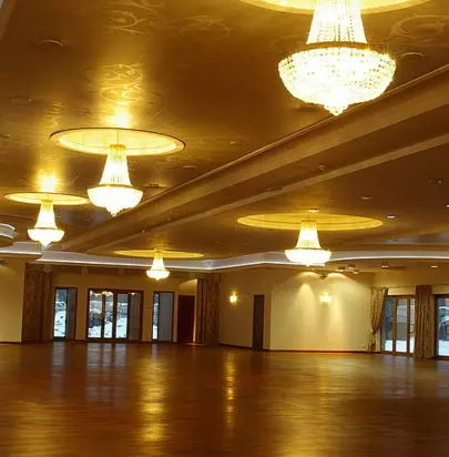 Sprawdź naszą wyszukiwarkę miejsc konferencyjnych i organizuj udane spotkania w Łącku!