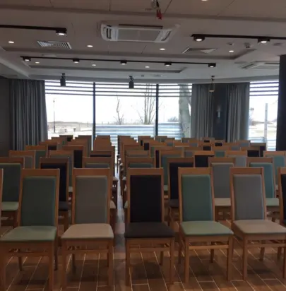 Sale konferencyjne Rewa – Wyjątkowe Spotkania Biznesowe nad Morzem