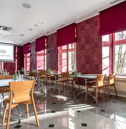 Sale konferencyjne Gdynia — nowoczesne zaplecze i wyposażenie sal