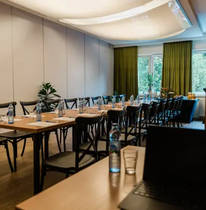 Giżycko: Ośrodki Szkoleniowe w Sercu Krainy Wielkich Jezior