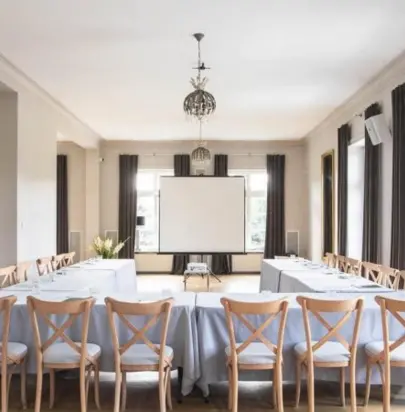 Weranda Home - Sala konferencyjna