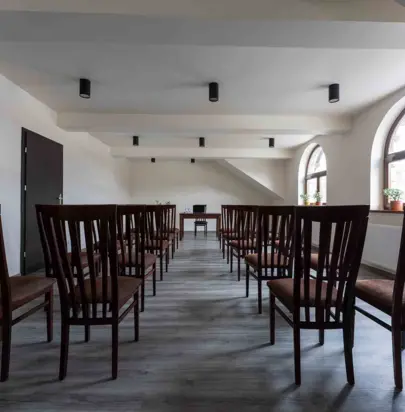 Sale konferencyjne Zawiercie – Dlaczego warto wybrać Jurę Krakowsko-Częstochowską na swój event?