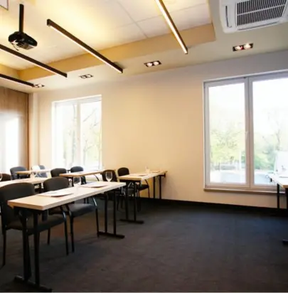 Zorganizuj konferencję w Brzegu - wybierz miejsce z naszą pomocą