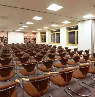 Skorzystaj z naszej wyszukiwarki miejsc konferencyjnych!