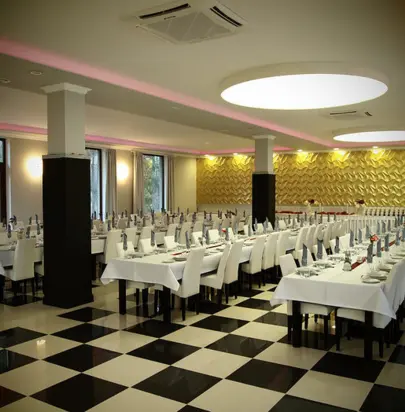 Skorzystaj z naszej wyszukiwarki miejsc konferencyjnych!