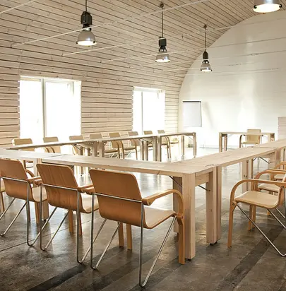 Obiekty Konferencyjne w Dorotowie – Idealne Miejsce na Spotkania Biznesowe nad Jeziorem