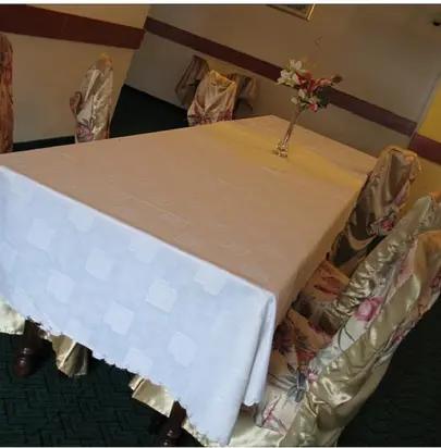 Znajdź idealne miejsce na Twoją konferencję w Nowogrodzie