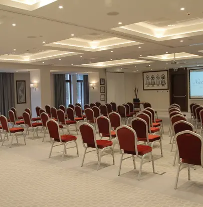 Obiekty konferencyjne w Jedwabnie – idealne połączenie biznesu z naturą