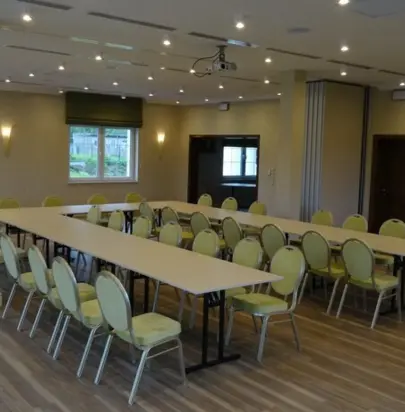Sale konferencyjne w Rekowie Górnym – harmonia i profesjonalizm